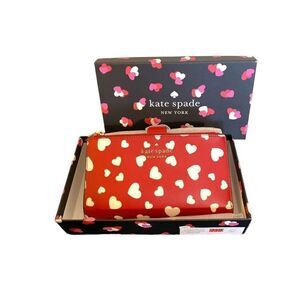Kate Spade Women's Red Staci Heart Pop Printed Boxed Heart Pop Print Clutch NWT